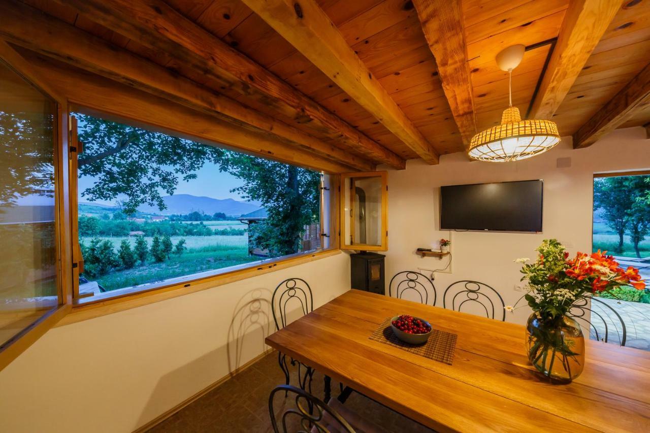 Beautiful Cottage With Heated Pool For 22 Ppl Plaški 외부 사진